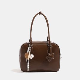 A niche retro bowling bag