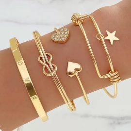 Multi-layered retro bracelet