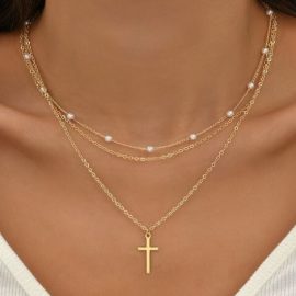 Cross pendant necklace with faux pearl clavicle chain and cross pendant