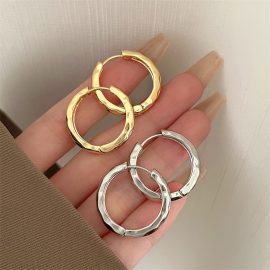 Simple and Versatile Plain Hoop Earrings