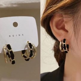 Korean style black velvet earrings