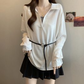 Trendy chic faux two-piece color-blocked top