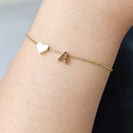 English letter bracelets, women's personalized titanium steel heart-shaped