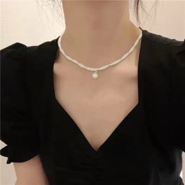 Faux pearl necklace, elegant and sweet French style, double-layered clavicle chain