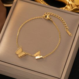 New colorfast titanium steel bracelet