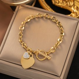 New colorfast titanium steel bracelet