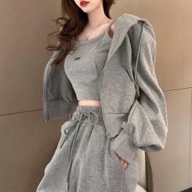 Three-piece tracksuit