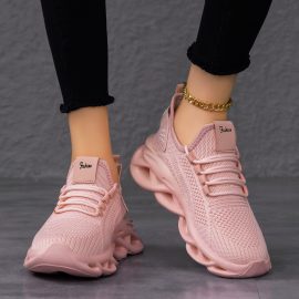 2026 Spring Women's Flyknit Sports Shoes, Breathable Mesh, Korean Style, Versatile Casual Shoes