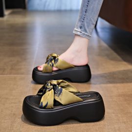 Women's platform sandals