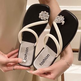Women's rhinestone flip-flops, flat sandals