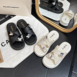 2025 new trendy butterfly flip-flops
