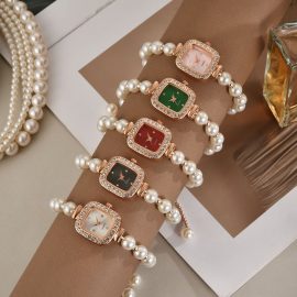 Korean style fashionable and simple pearl bracelet watch