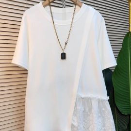 Plus-size short-sleeved lace-trimmed top