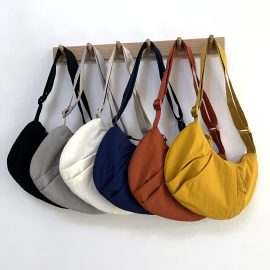 Pleated canvas bag