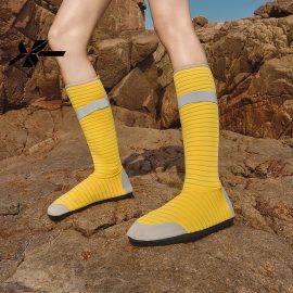 Long-Tube High-Top Beach Shoes